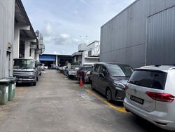 First East Centre (D14), Factory #628750041